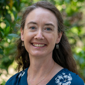 Dr. Jennifer Karnopp